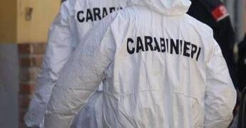 Tragedia a Benevento, uccide i due fratelli nel ristorante di famiglia e poi si suicida