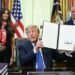 Trump cambia le ‘regole’ per i vaccini dei bambini: “Ora tassi elevati di autismo”