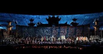 Turandot compie cent’anni, all’Arena di Verona lo spettacolo firmato da Zeffirelli