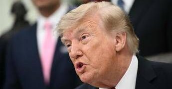 Usa-Iran, il nuovo piano di Trump: ‘mini attacchi’ nello Stretto di Hormuz