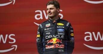 Verstappen rinnova con la Red Bull fino al 2030: “Ora voglio tornare al vertice”
