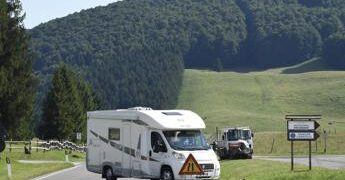 Vita da… camper, è davvero possibile? Ecco quanto può costare oggi