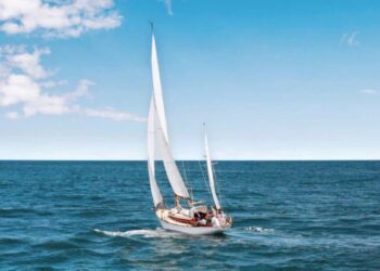 Dove navigare in Sardegna: le zone perfette per velisti di ogni livello