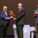 A Salman Rushdie l’onorificenza ‘Ambassador of Freedom’