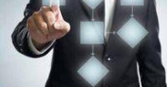 AI aumenta la produttività individuale ma le aziende crescono solo se ripensano la governance dei processi