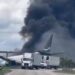 Aereo Boeing 767 cargo di Amazon esce di pista, si schianta e prende fuoco a Miami