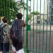 Aggressioni a scuola, non solo la prof accoltellata a Roma: docenti nel mirino, molti casi analoghi in questi anni