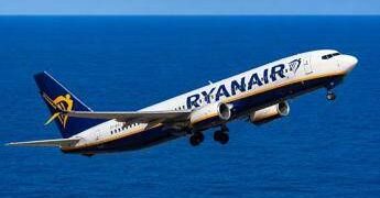 “Allarme possibile dirottamento”, volo Ryanair parte e torna indietro: cos’è successo