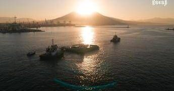 America’s Cup, sul lungomare Caracciolo arriva il ‘pontone’, l’isola che c’è verso Napoli 2027
