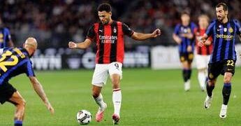 Anticipi e posticipi Serie A, Como-Roma l’11/10 alle 12,30 e derby Milano il 31/10 alle 20.45