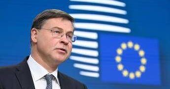 Bollo auto, Dombrovskis: “C’è margine nella gestione dei fondi europei”