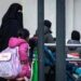 Burqa e niqab vietati a scuola, multe fino a 1000 euro. Tetto del 30% per alunni stranieri: la bozza del decreto