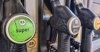 Carburanti, nuovo record sul prezzo del gasolio: diesel verso i 2,34 euro al litro, su la benzina
