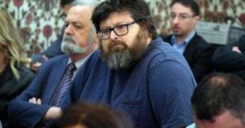 Caso Adinolfi, la difesa ricorre contro il carcere: “È bavaglio digitale”