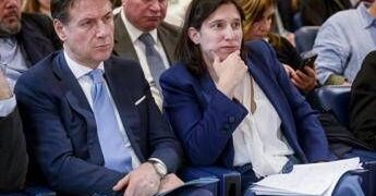Conte: “M5S non firma programma con armi a Ucraina”. Schlein: “Sostegno a Kiev”