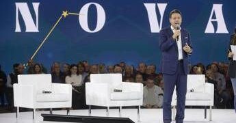 Dal M5S un Patto generazionale per i giovani: dai 15mila euro per i 18enni al voto ai 16enni, le proposte