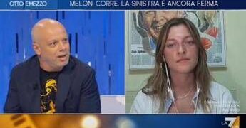 Diego Bianchi e la lezione sull’Ucraina: “Anche i partigiani in Italia hanno usato armi inviate da Usa e Uk”