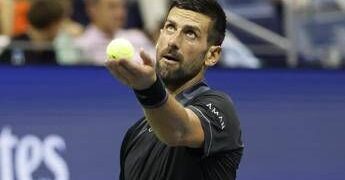 Djokovic torna in campo a Pechino (con Sinner): “Felice di esserci”