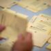 Elezioni in Svezia, centrosinistra avanti: sfida all’ultimo voto