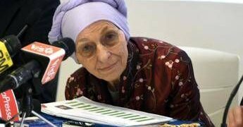 “Emma Bonino è stabile ma la situazione resta delicata, domani sarà trasferita in una struttura privata”: il bollettino