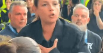 Emma annuncia il rinvio del concerto, il video virale: “Non posso avere sulla coscienza la vostra salute”