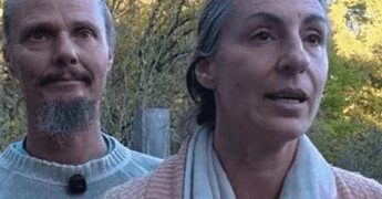 Famiglia nel bosco, dal tribunale ok al progressivo riavvicinamento dei bimbi: da ottobre pernotti in famiglia