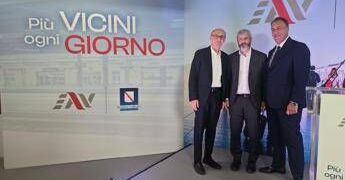 Ferrovie, nuovi treni e nuovo orario per le Linee Vesuviane ﻿