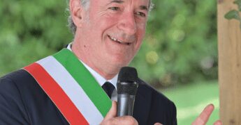Fine vita, il Veneto approva la legge sul suicidio assistito. Zaia: “Decisione complessa e profonda”