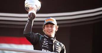 Formula 1, Mercedes ‘sfotte’ Ferrari dopo Monza: “Un italiano vince con auto tedesca…”