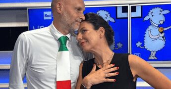 Geppi Cucciari lascia Un Giorno da Pecora dopo 11 anni: “E’ stato deciso di avere qualcuno disponibile tutto l’anno”