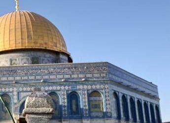 Gerusalemme, media: “Irruzione di 169 coloni israeliani nel complesso della moschea di Al-Aqsa”
