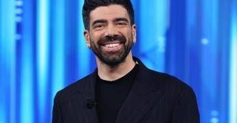 Gianluca Gazzoli, un anno dalla morte della mamma: il ricordo ‘felice’ sui social