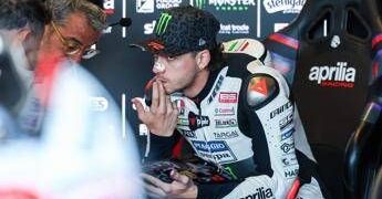 Gp Misano, cade subito Bezzecchi: cos’è successo e come cambia la corsa al Mondiale