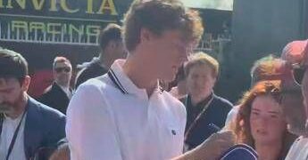 Gp Monza, ecco Sinner: l’arrivo da superstar nel paddock F1