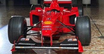 Gp d’Italia, a Milano in mostra la Ferrari F399 di Schumacher