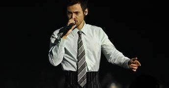 Harry Styles torna in Italia, l’annuncio: al Circo Massimo il 7 e 8 agosto 2027