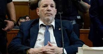 Harvey Weinstein condannato a 15 anni di carcere per violenza sessuale