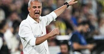 Il Fenerbahce pareggia con la Roma e Kartal si dimette: “Lo faccio per aiutare…”