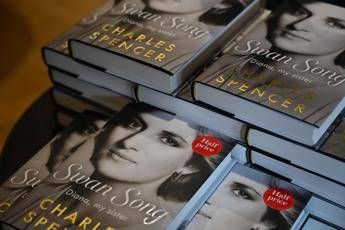 Il conte Spencer e il libro su Lady D: “Ho detto a tutti che presto sarebbe esplosa una bomba”