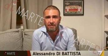 Il videomessaggio di Di Battista a La7: “I medici cubani mi hanno salvato la vita, tornerò prestissimo”