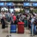 Indonesia, italiano bloccato per stop voli: “Chiusi in albergo con 2 bambine, non sappiamo cosa fare”