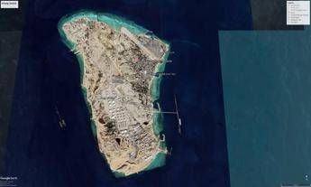 Iran, media: petroliera di Teheran colpita da missili Usa sull’isola di Kharg