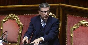Istat, deficit resta al 3,1%: Italia ancora in procedura di infrazione. Giorgetti: “Prendiamo atto con rammarico”