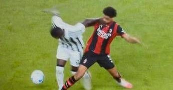 Juve-Milan 1-1, dubbi sul gol rossonero: De Winter fa fallo su Kolo Muani?