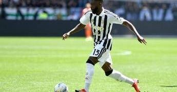 Juventus, infortunio per Boga: rischio stiramento