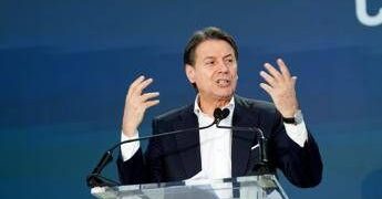 M5S, Conte sfida Meloni e punta a Palazzo Chigi: “Non indietreggeremo di un millimetro”