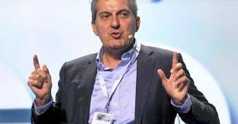 Mario Calabresi esce da Chora Media: verso candidatura a sindaco di Milano