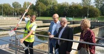 Milano, Mons. Delpini incontra lavoratori MM a depuratore Nosedo