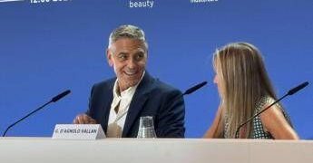 Mostra Venezia, George Clooney: “Ho smesso di fare il regista, la famiglia è la mia priorità”