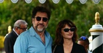 Mostra Venezia, è il giorno di Bardem e Cruz. Debutto alla regia di Foglietta